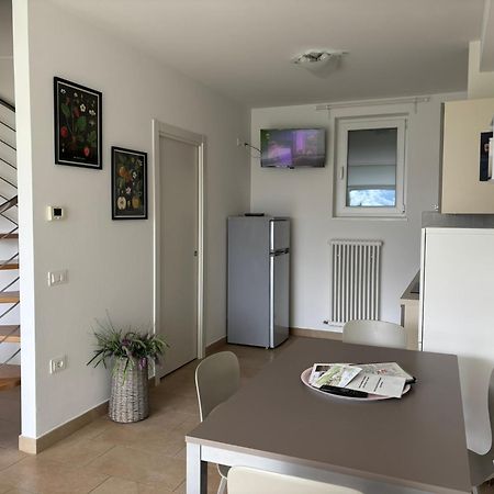 شقة Un Balcone Sul Garda Tremosine المظهر الخارجي الصورة